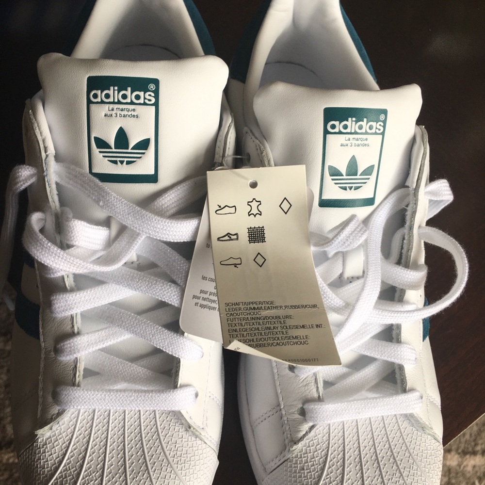 NWT Authentic Adidas Superstar Originals size 9 - Picture 5 of 8